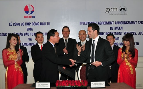 GEM cam kết thực hiện đăng ký mua 4 triệu cổ phần từ cổ đông lớn HHS theo mức giá thoả thuận 31.000 đồng/cổ phần.