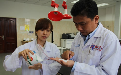 “Chất lượng sản phẩm khẳng định uy tín của thương hiệu” do đó đầu tư cho nghiên cứu khoa học luôn được PVCFC quan tâm.
