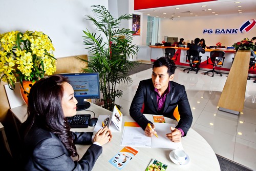 PG Bank cam kết sau thời gian ưu đãi vay vốn, ngân hàng tiếp tục áp dụng
 mức lãi suất tín dụng hợp lý nhất cho các khoản vay, dựa trên lãi suất 
tiết kiệm cá nhân do ngân hàng Nhà nước quy định và biên độ lãi vay 
thấp. 