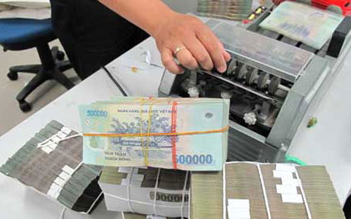  Tính đến ngày 26/8, tốc độ tăng trưởng tín dụng 
vẫn chưa thực sự cải thiện, khi nhích lên khoảng 4,5% từ mức 3,68% cuối 
tháng 7 so với cuối năm 2013.