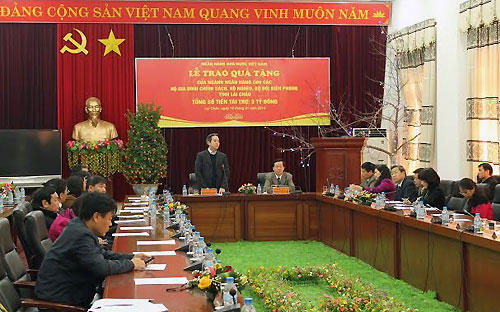 Cuối tuần qua và đầu tuần này, Thống đốc Ngân hàng Nhà nước tiếp cận thêm những thực tế nợ xấu thấp, trong chuyến công tác Tây Bắc.
