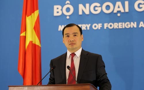 Người phát ngôn Bộ Ngoại giao Lê Hải Bình khẳng định, Việt Nam có đầy đủ bằng chứng lịch sử và căn cứ pháp lý để chứng minh chủ quyền và quyền tài phán của mình trên biển Đông.<br>