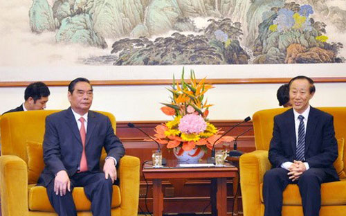 Thường trực Ban Bí thư Lê Hồng Anh tiếp ông Vương Gia Thuỵ, Phó chủ tịch Chính hiệp Toàn quốc, Trưởng ban Liên lạc Đối ngoại Trung ương Trung Quốc, ngày 26/8 - Ảnh: TTXVN.<br>