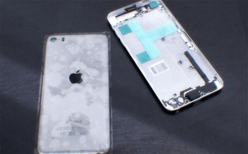 Trong một bản tin khác đưa ngày 12/10, Business Insider dẫn bản tin trên
 tờ South China Morning Post cho hay, Apple sẽ ra mắt hai mẫu điện thoại
 mới vào tháng 9 năm nay.