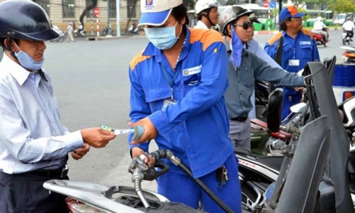 Đồng loạt giảm giá xăng dầu trong nước