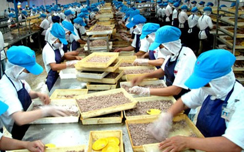 Năm 2011 năng suất lao động của Việt Nam đã tăng và đạt gần 2.400 
USD/năm. Nhưng theo Tổng cục Thống kê, năng suất này vẫn còn thấp xa so 
với với Philippines, Indonesia, Thái Lan, Malaysia, Singapor - Ảnh minh họa. 