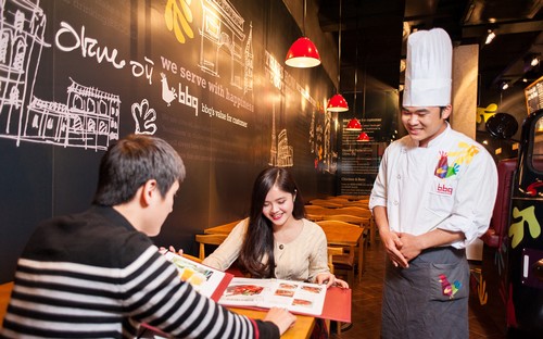 Với mức đầu tư chỉ từ 50.000 USD (1 cửa hàng), các nhà đầu tư Việt có thể gia nhập hệ thống nhà hàng BBQ Chicken trên toàn cầu.