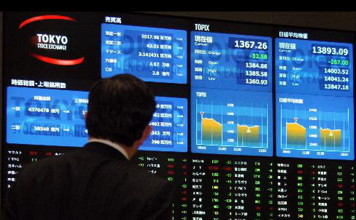 Tính từ cuối tháng 6/2015 đến nay, hơn 10 nghìn tỷ USD đã “bốc hơi” khỏi thị trường chứng khoán toàn cầu - Ảnh: Reuters.