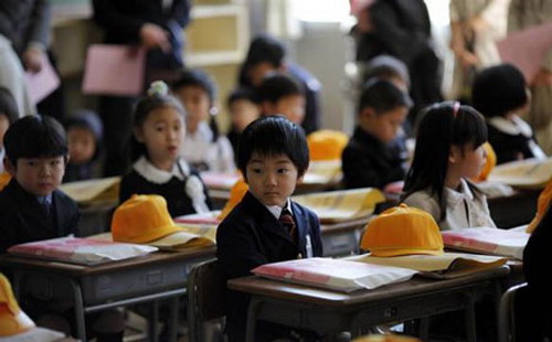 Nhiều chuyên gia giáo dục trên thế giới đánh giá cao hệ thống giáo dục tiểu học và trung học cơ sở của Nhật - Ảnh: BeyondNuclear.<br>