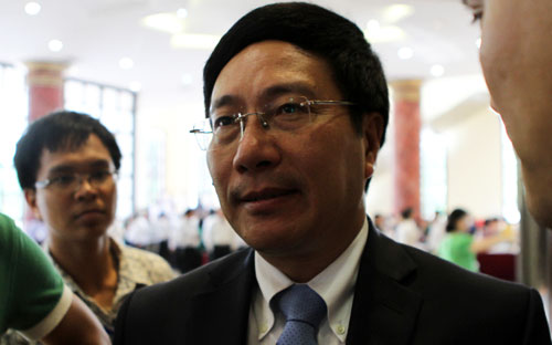 Phó thủ tướng Phạm Bình Minh: "Chúng ta kiên quyết đấu tranh yêu cầu Trung Quốc phải rút giàn khoan và tàu hộ tống ra khỏi khu vực đó" - Ảnh: NH.<br>