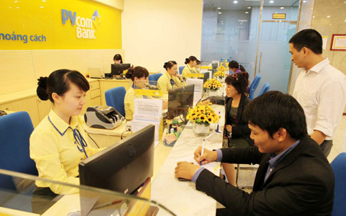 Gói tín dụng này có quy mô 2.500 tỷ đồng, triển khai từ nay đến hết 
31/12/2015, dành cho khách hàng cá nhân, hộ kinh doanh, doanh nghiệp 
siêu nhỏ.