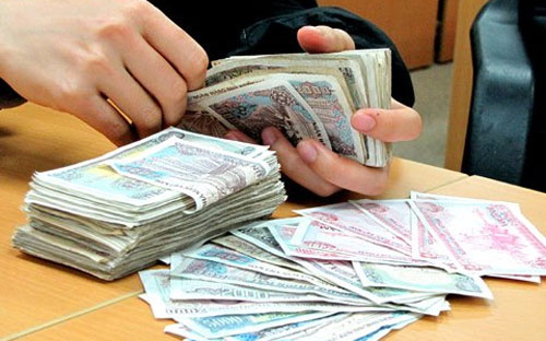 Theo phản ánh của Ngân hàng Nhà nước chi nhánh Hà Nội, các quỹ tín dụng 
nhân dân cơ sở trong hệ thống Ngân hàng hợp tác xã Việt Nam (Co-opBank) 
quản lý hiện phải đóng quá nhiều thuế và phí.