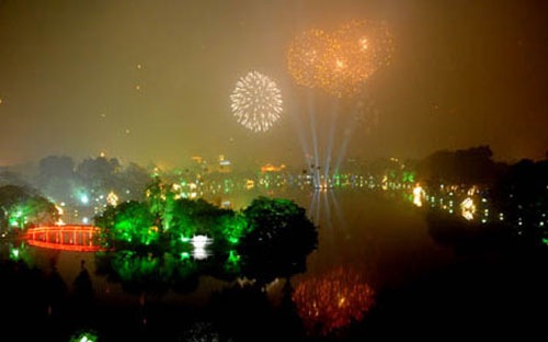 Thời gian bắn 15 phút, từ 0h đến 0h15 phút ngày 31/1/2014, tức đêm giao thừa Tết Giáp Ngọ.<br>