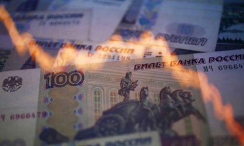 Rúp Nga rớt giá mạnh vì xung đột Ukraine leo thang