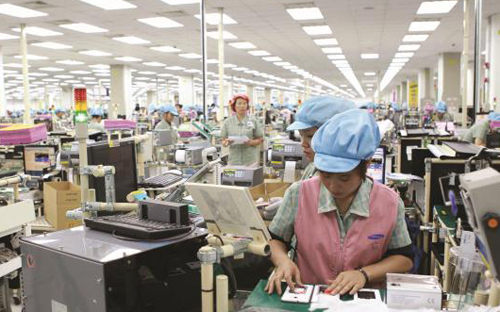 Bên trong nhà máy của Samsung tại Bắc Ninh<br>