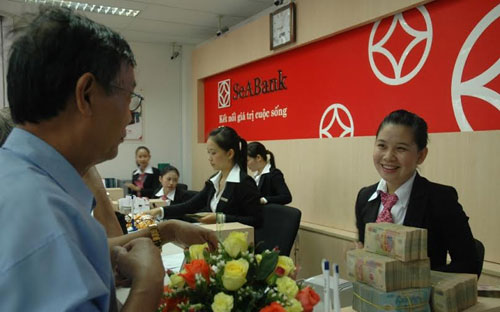 Tại Ngân hàng Đông Nam Á (SeABank), mức lãi suất VND cao nhất 7,5%/năm có tại sản phẩm tiết kiệm gửi góp.<br>