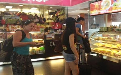 Một cửa hàng ở Sân bay Nội Bài.