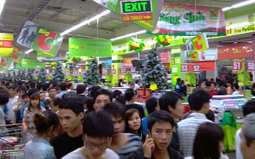 Việc nhu cầu người dân tăng không cao vào dịp Tết nguyên đán năm nay còn được thể hiện qua nhóm hàng ăn và dịch vụ ăn uống.