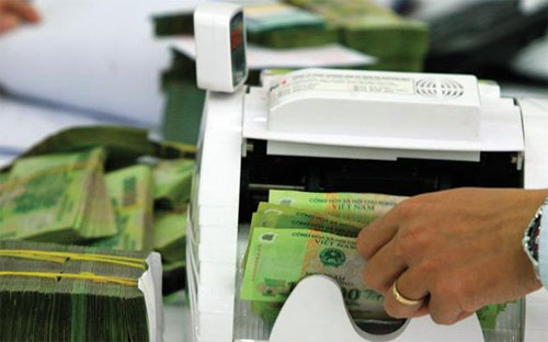  Trần lãi suất ưu tiên cho 5 lĩnh vực ưu tiên luôn thấp hơn lãi suất cho
 vay các lĩnh vực khác từ 1% - 2%/năm và sau đợt cắt giảm vừa qua, chỉ 
còn 7%/năm. 