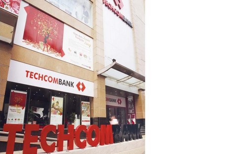 Trong thời gian tới, Techcombank tiếp tục chú trọng vào sự phát triển ổn
 định và bền vững, tăng cường đổi mới các sản phẩm dịch vụ và chú trọng 
tăng trưởng cùng với phát triển hệ thống quản lý và quản trị rủi ro vững
 chắc.