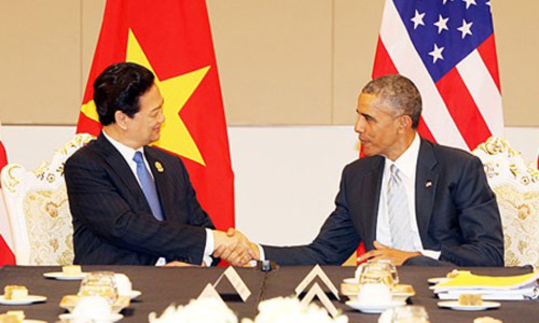 Thủ tướng Nguyễn Tấn Dũng và Tổng thống Hoa Kỳ Barack Obama hội kiến ngày 13/11.<br>