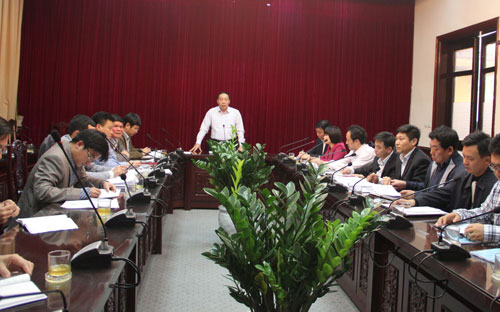 Thứ trưởng Nguyễn Hồng Trường chủ trì buổi làm việc chiều 5/1.<br>