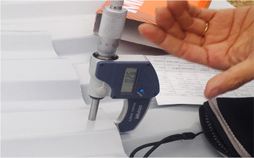 Tôn 0.26 mm thay vì 0.30 mm - Nguồn: Thanh Niên.<br>