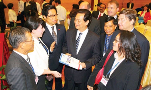 Cải cách thể chế: “Túm lại, các anh có bỏ được không?”