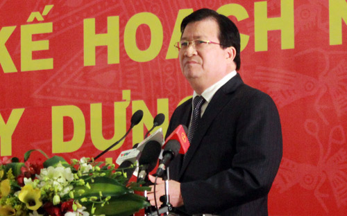  Bộ trưởng Bộ Xây dựng yêu cầu các doanh nghiệp có dự án nhà ở phải đa dạng hóa sản phẩm để làm sao 
người không có tiền cũng có nhà để ở, thuê được nhà giá rẻ.<br>