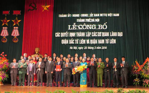 Các cơ quan, chính quyền hai quận Nam - Bắc Từ Liêm sẽ chính thức đi vào hoạt động từ 1/4/2014.<br>