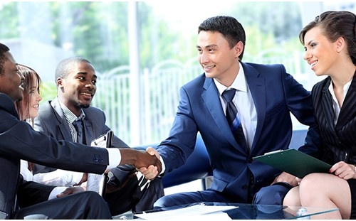 Mỗi học viên cần cân nhắc mọi khía cạnh để chọn lựa một chương trình MBA
 phù hợp nhất với mục tiêu, thời gian, chi phí và nhất là chiến lược 
phát triển sự nghiệp về sau.