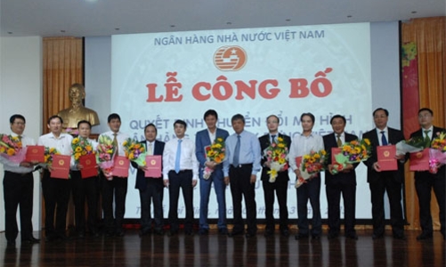 Bắt đầu “bơm” vốn và “hứa” gửi tiền cho VNCB