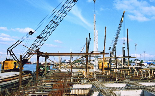 Đổi mới đã đưa Việt Nam thoát khỏi bẫy nghèo và trở thành nước có thu nhập trung bình thấp.<br>