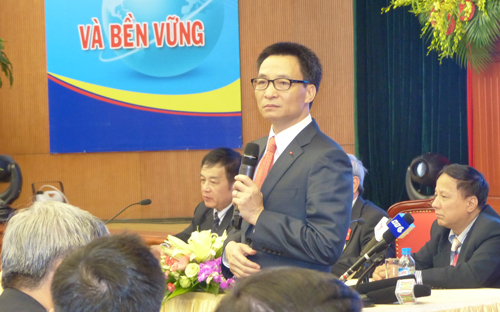 Phó thủ tướng Vũ Đức Đam tại cuộc đối thoại với các nhà khoa học, được tổ chức tại Bộ Khoa học và Công nghệ sáng 17/5.