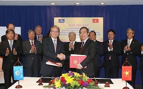 Lễ ký kết các hiệp định của 4 dự án vay vốn ưu đãi (IDA) tại Hoa Kỳ.