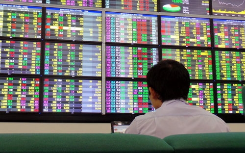 Theo đại diện của Ủy ban Chứng khoán Nhà nước, cơ quan này thời gian qua
 đã kiểm tra rất chặt tiến độ thực hiện của công ty chứng khoán và yêu 
cầu hàng tháng các công ty phải báo cáo.