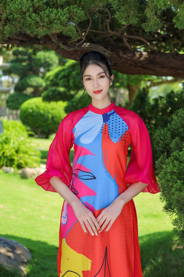 Chọn áo dài Tết cùng hai nàng Á hậu Phương Anh, Ngọc Thảo - Ảnh 3.