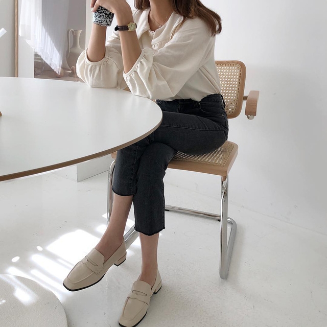 Gợi ý những phong cách công sở trẻ trung - Ảnh 9.