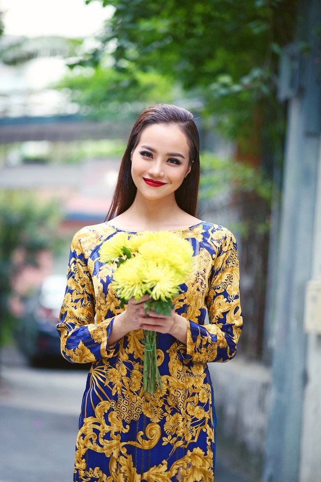 MC Kiều Ngân & Đóa hoa xuân ngời lên màu hy vọng - Ảnh 2.