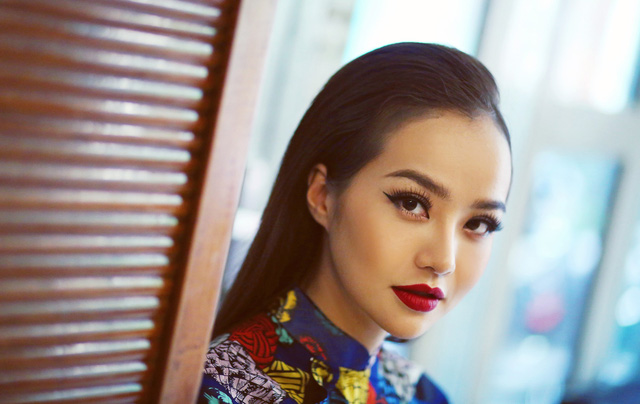 MC Kiều Ngân & Đóa hoa xuân ngời lên màu hy vọng - Ảnh 4.