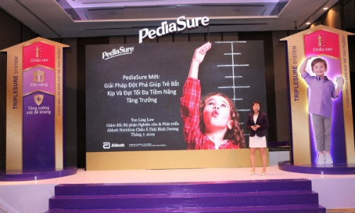 Abbott ra mắt PediaSure công thức mới tại Việt Nam