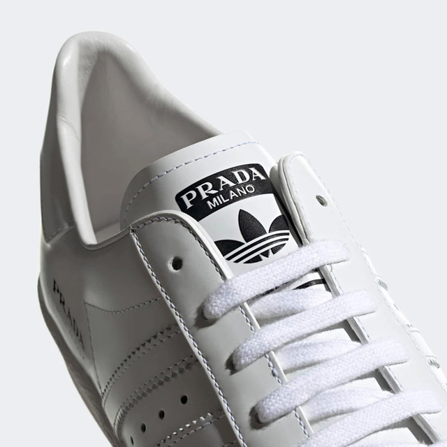 Sản phẩm hợp tác giữa Adidas và Prada: đơn giản đến khó tin - Ảnh 3.