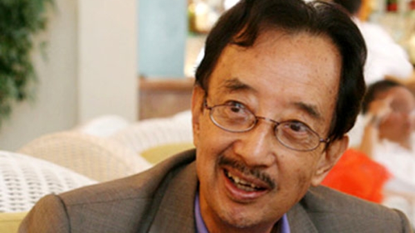 TS. Alan Phan: “Hiểu rõ luật chơi và cúi đầu chấp nhận”