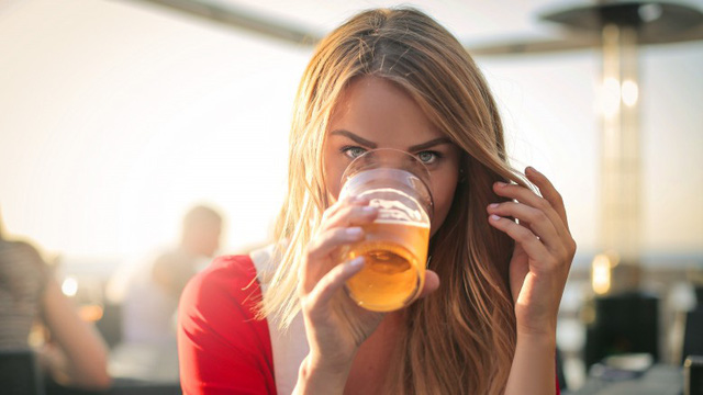 Những thực phẩm cho bạn làn da xấu - Ảnh 9.