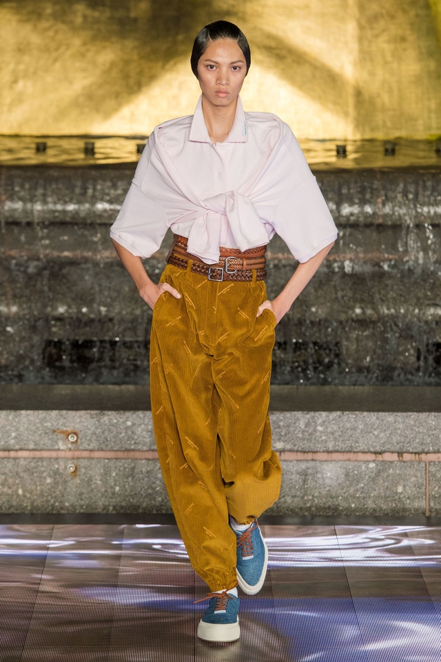 BST Xuân - Hè 2020 của Alexander Wang: nước Mỹ quá khứ và tương lai - Ảnh 13.