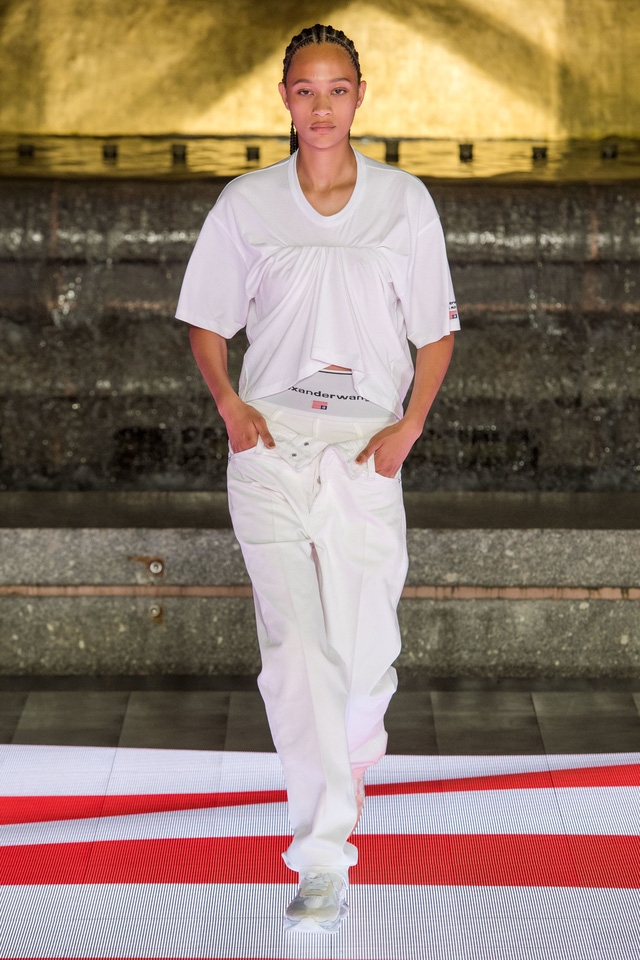 BST Xuân - Hè 2020 của Alexander Wang: nước Mỹ quá khứ và tương lai - Ảnh 20.