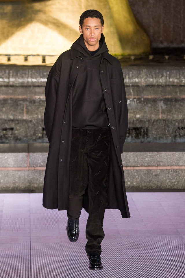 BST Xuân - Hè 2020 của Alexander Wang: nước Mỹ quá khứ và tương lai - Ảnh 3.