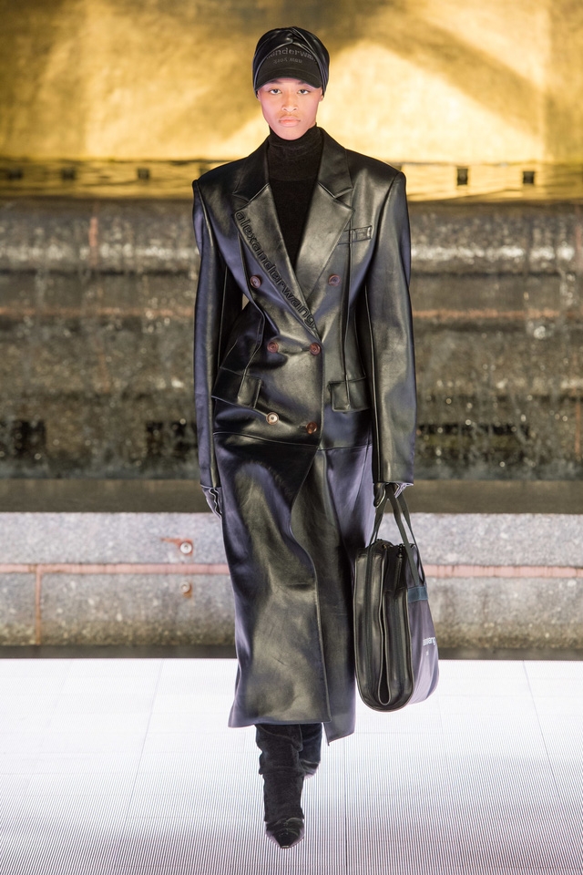 BST Xuân - Hè 2020 của Alexander Wang: nước Mỹ quá khứ và tương lai - Ảnh 4.