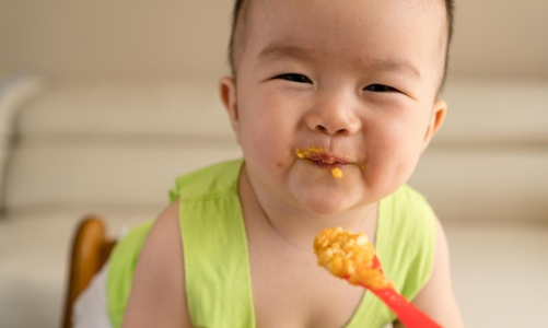 6 bí quyết cho con ăn dặm đúng cách