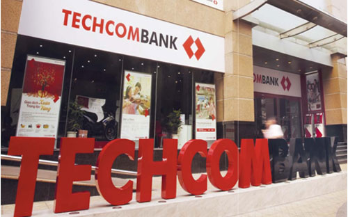 Techcombank còn đưa ra sản phẩm cho vay dành cho các doanh 
nghiệp có nhu cầu thế chấp bất động sản để vay vốn lưu động với thời 
gian phê duyệt hồ sơ chỉ trong vòng 16 giờ.